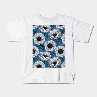 White anemone garden Kids T-Shirt